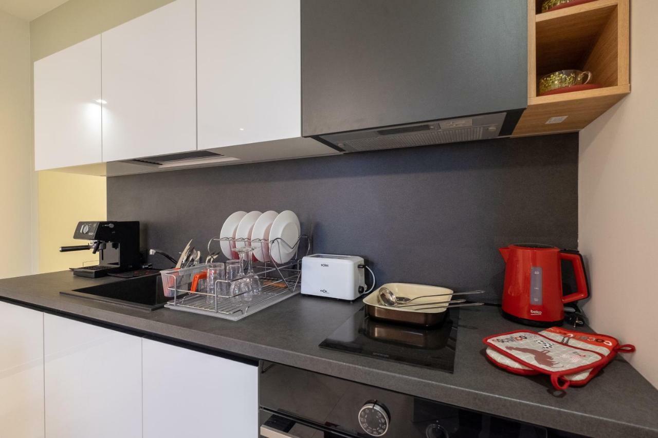 Vitosha Blvd Luxury 2-Bedroom, 2-Bathroom With Balcony 소피아 외부 사진