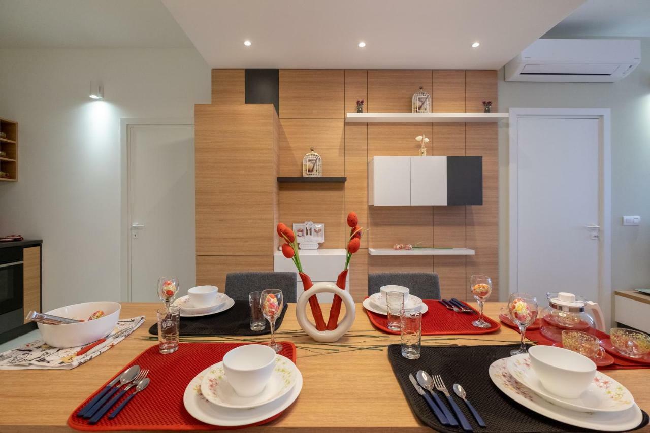 Vitosha Blvd Luxury 2-Bedroom, 2-Bathroom With Balcony 소피아 외부 사진