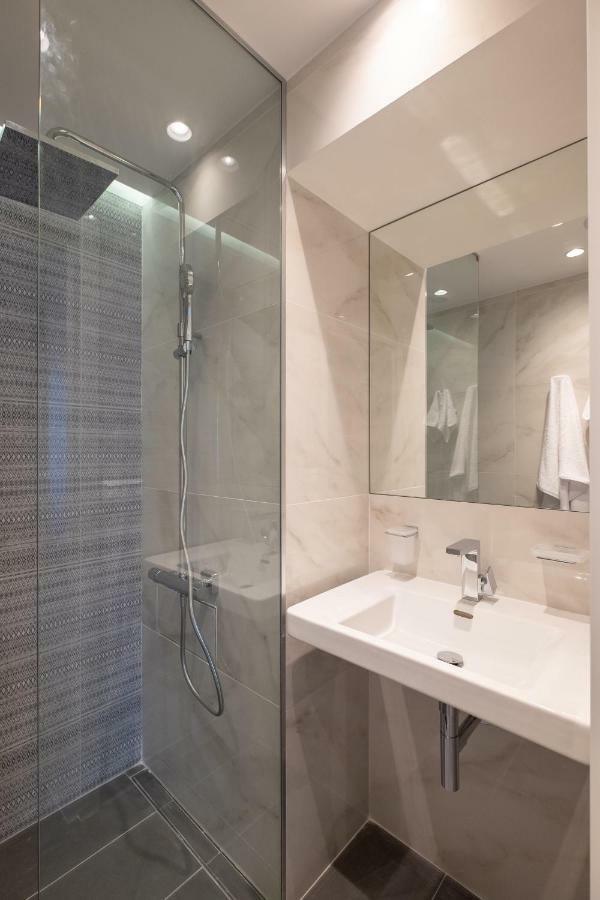 Vitosha Blvd Luxury 2-Bedroom, 2-Bathroom With Balcony 소피아 외부 사진